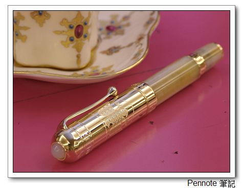 Aurora Pope 教宗 Limited Edition