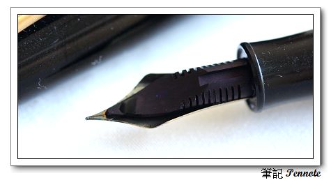 筆尖夾痕與墨水